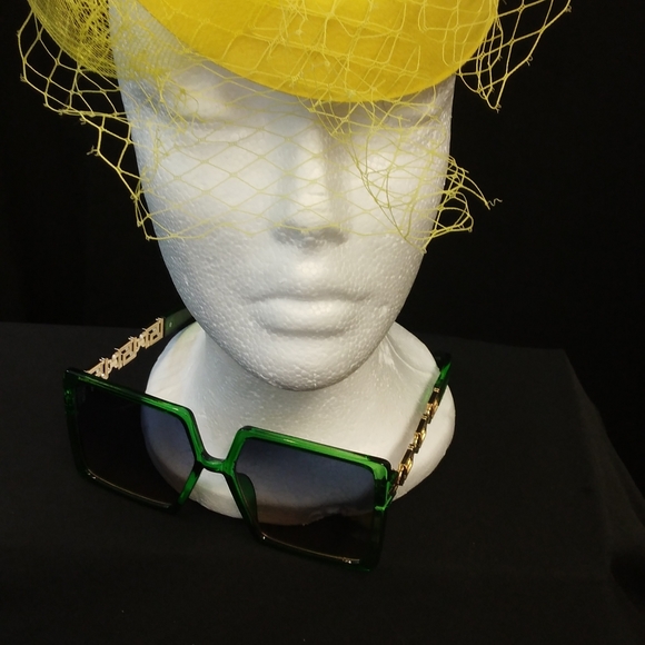 Fancy Hats...its a party tea anyone - Picture 2 of 3